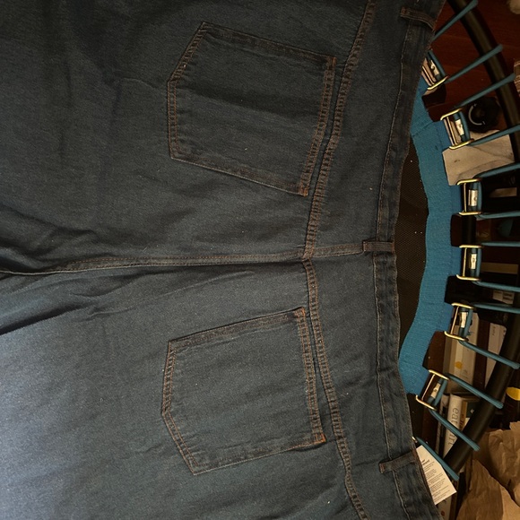 44W woman within jeans medium wash - Picture 7 of 8